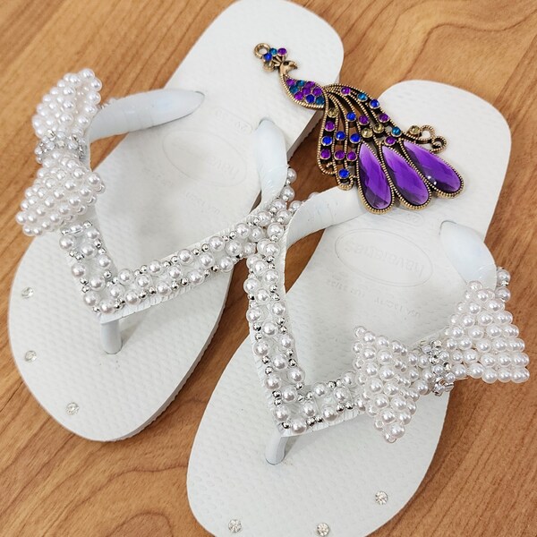 Havaianas kids handmade decoration with pearls.