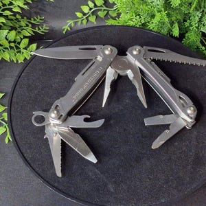 Leatherman Sidekick® multitool with Sheath.