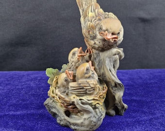 FARO A Lucchesi. Mother Sparrow and Babies. Italian resin sculpture.