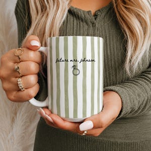 Future Mrs Mug – Engaged Mug, Bride to Be Gift, Custom Coffee Mug, Bridal Shower Gift, Engagement Gift Mug, Bride Mug