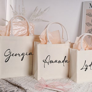 Sacs fourre-tout blancs personnalisés de demoiselle d'honneur, sacs-cadeaux de demoiselle d'honneur, sac fourre-tout de mariée personnalisé, sac fourre-tout de demoiselle d'honneur, sac fourre-tout de fête, sac fourre-tout monogrammé