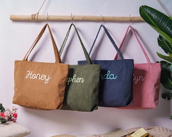 Personalized Bridesmaid white Tote Bags,Bridesmaid Gift Bags,Custom Bridal Tote Bag,Bridesmaid Tote Bag, Party Tote Bag,Monogrammed Tote Bag