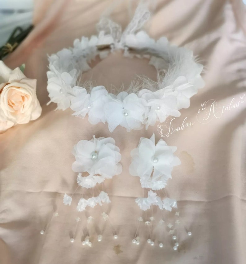 White Crown, White Crown Aesthetic, Flower Wedding Crown, Bridal Hair Wreath White, Floral Wedding Headpiece,Bridal Hair Piece,Bridals Crown image 9