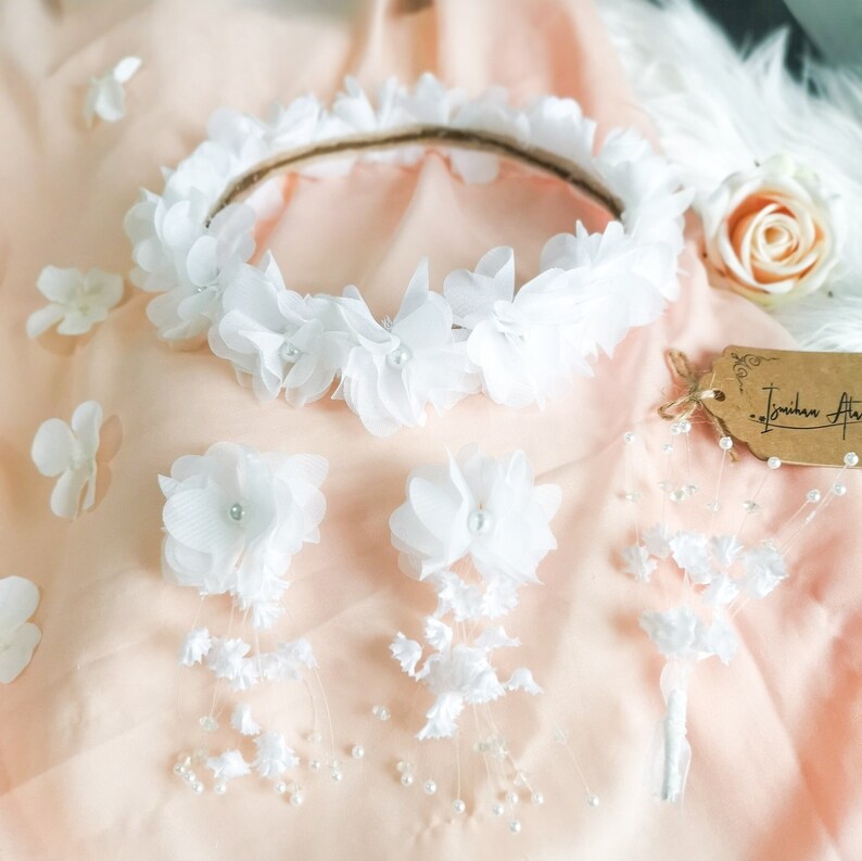 White Crown, White Crown Aesthetic, Flower Wedding Crown, Bridal Hair Wreath White, Floral Wedding Headpiece,Bridal Hair Piece,Bridals Crown image 2