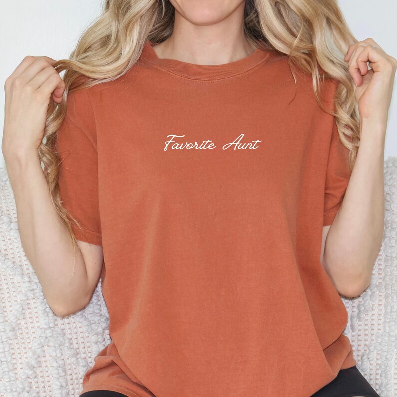 Favorite Aunt Tshirt Comfort Colors® Shirt Minimalist Aunt Sweatshirt