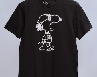 Camiseta de manga corta negra UNIQLO x Kaws x Peanuts Snoopy Joe Cool para hombre, talla XS