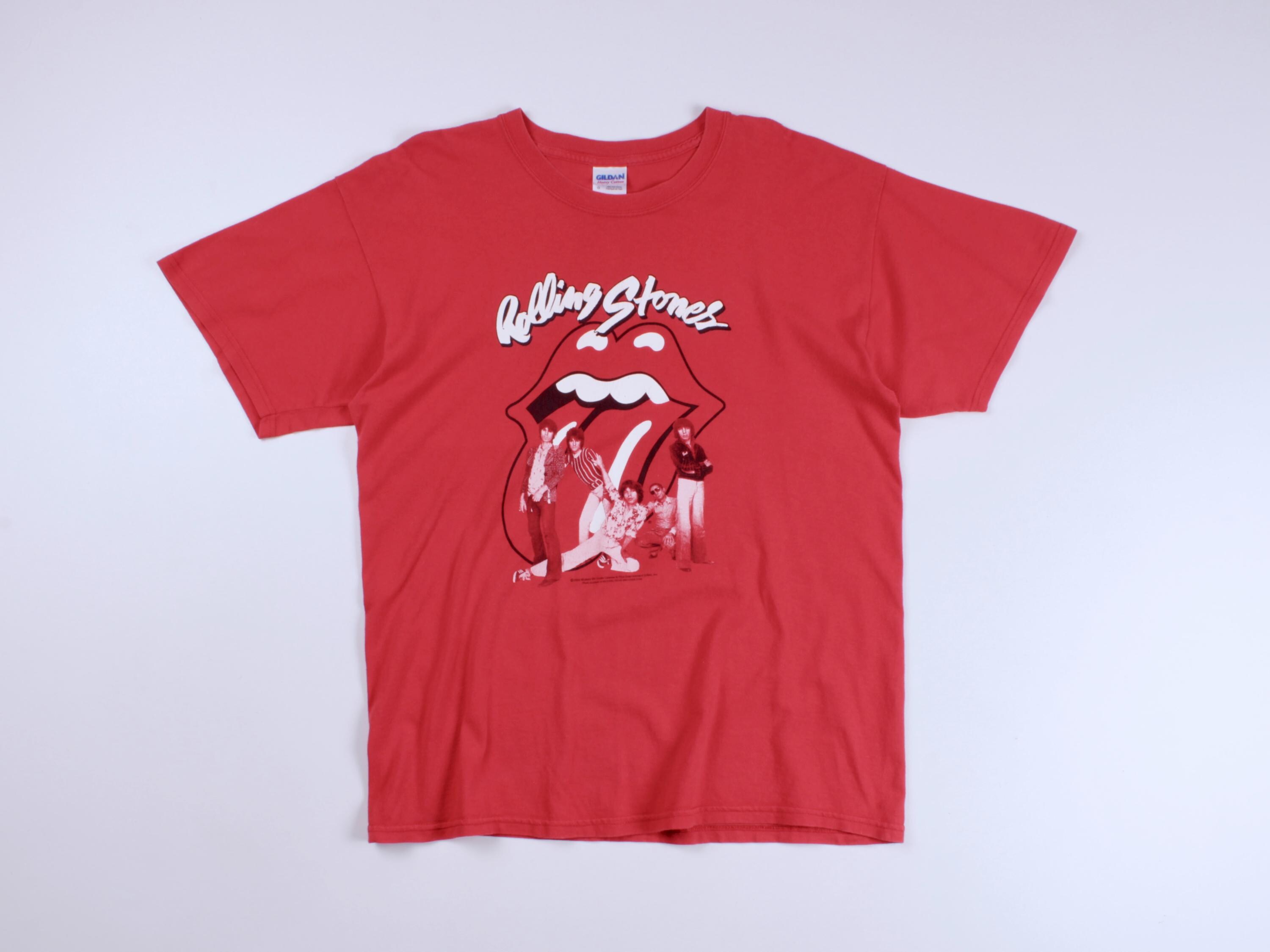 Men's ROLLING STONES 2005 Haiti Vintage Gildan Red Cotton S/S Crew