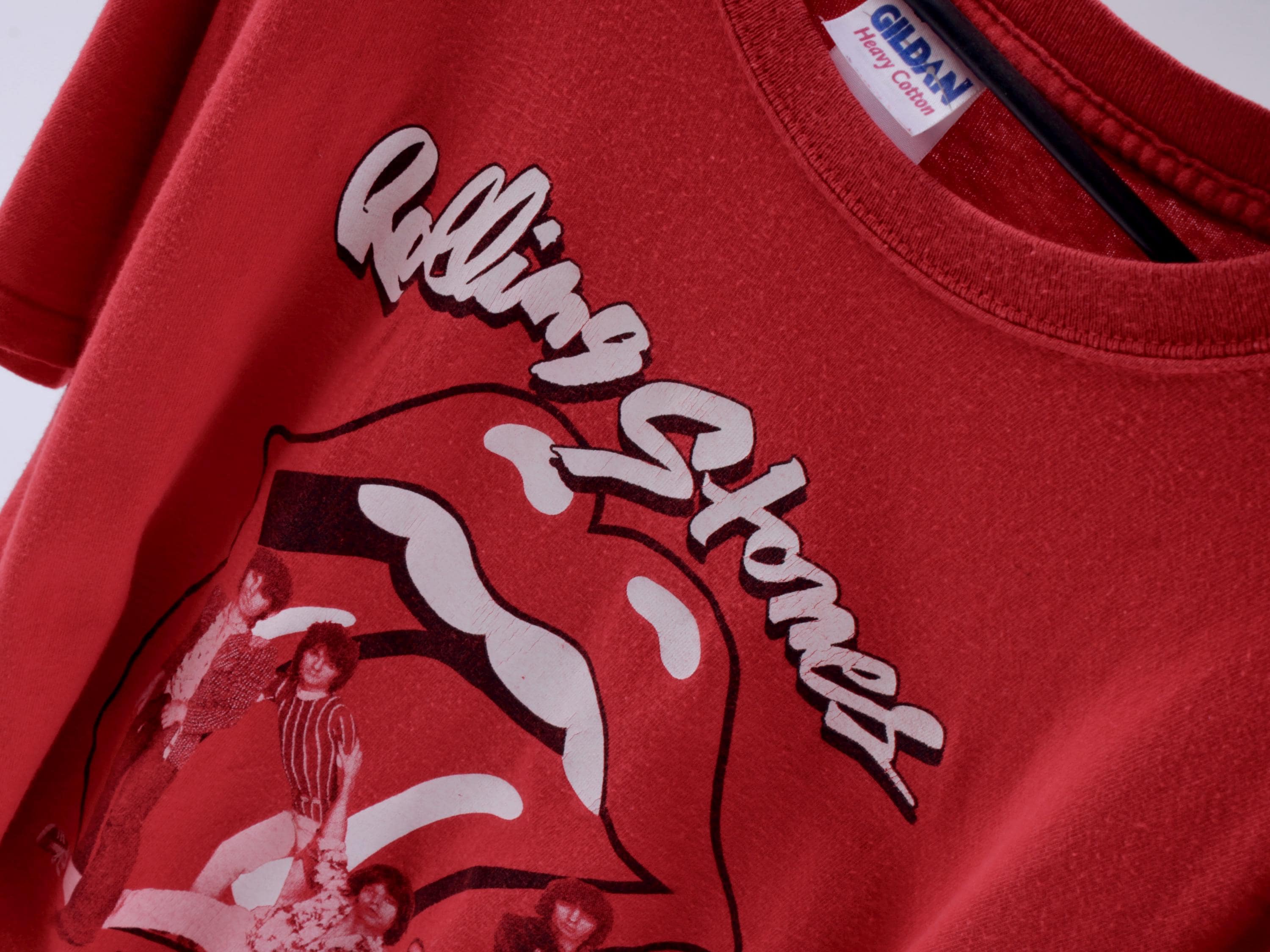 Men's ROLLING STONES 2005 Haiti Vintage Gildan Red Cotton S/S Crew