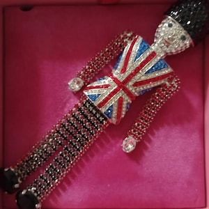 Butler and Wilson Vintage Brooch - Etsy UK