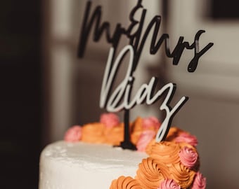 Custom Script Last Name Wedding Cake Topper | 3D Printed Minimalist Decoration