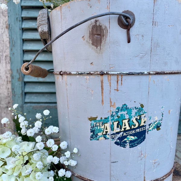 Vintage Ice Cream Bucket - Wooden Ice Cream Bucket - Farmhouse Style - Vintage Farmhouse Decor - Primitive Decor - Vintage Spring Decor