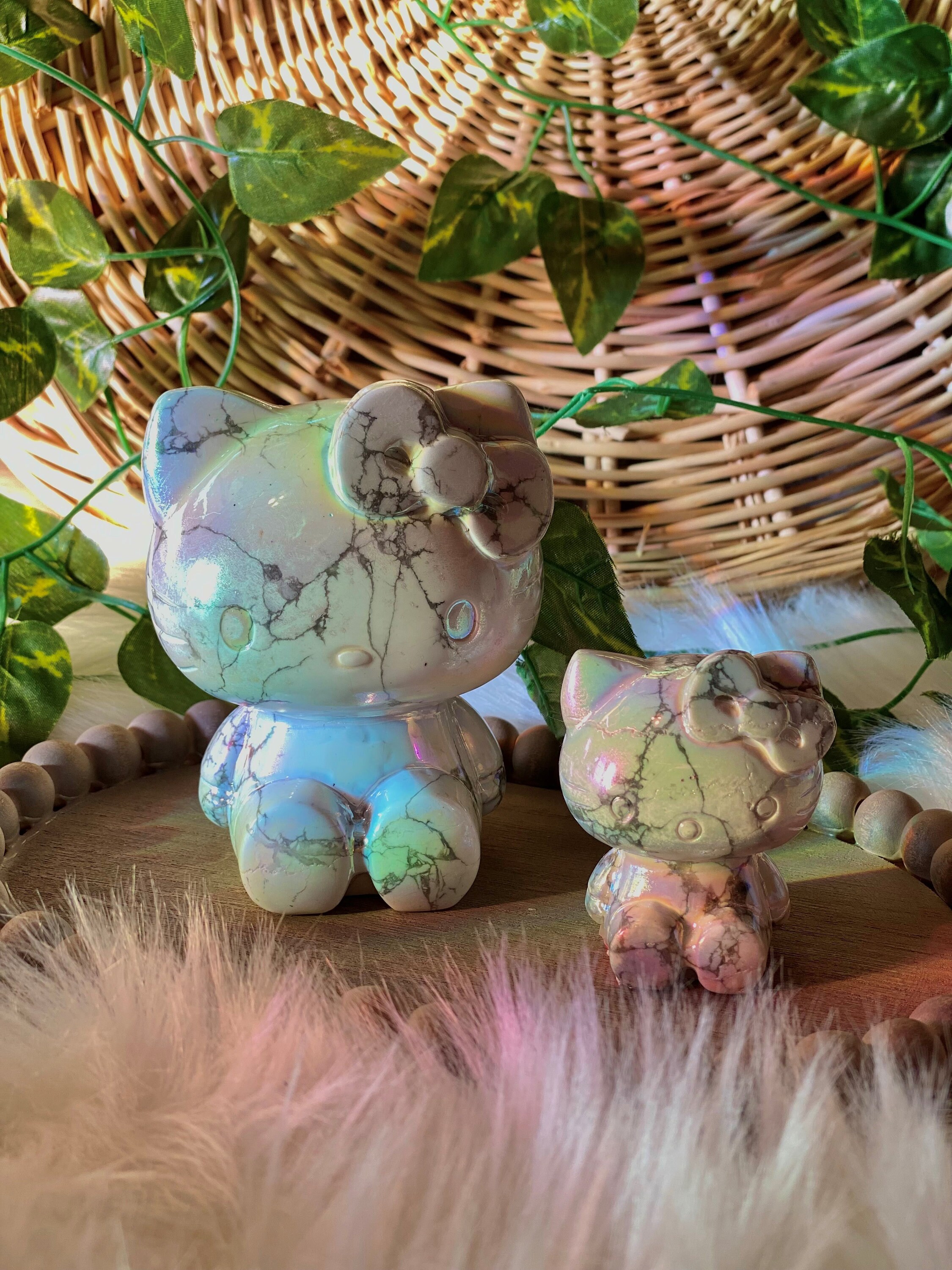 Aura Howlite Kitty Crystal Carving || Kawaii Cat