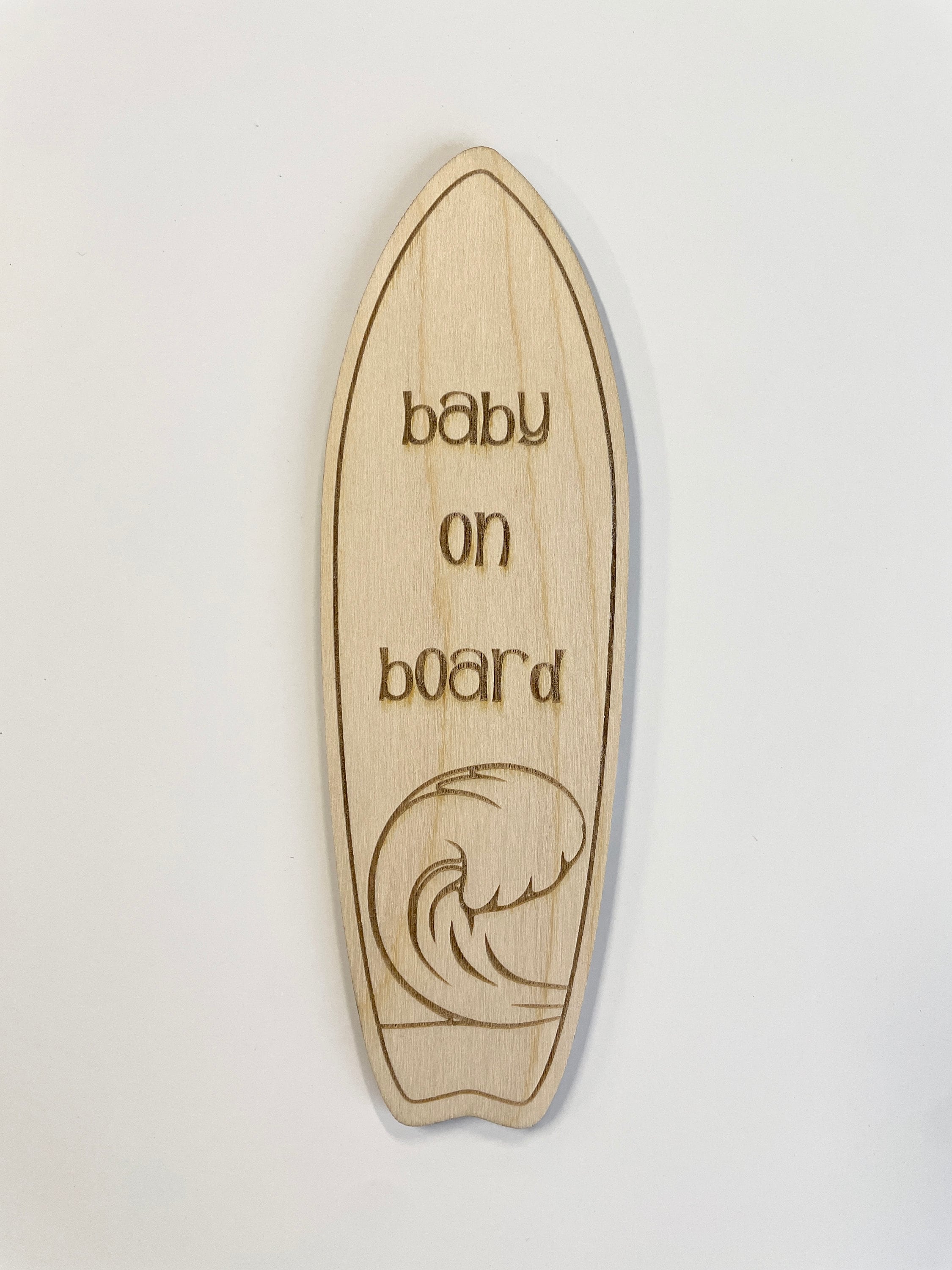 Baby an Bord, Schwangerschaftsanzeige, Surf-Baby-Ankündigung, Surfbrett-Kinderzimmer, Strand-Kinderzimmer, Strand-Baby-Ankündigung, Schwangerschaftsschild