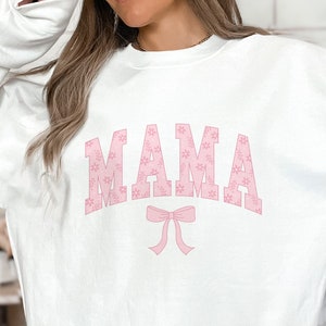 Camiseta estampada com letras florais da Mama, camiseta gráfica floral rosa da Mama, presente de dia das mães, top estilo coquete feminino macio