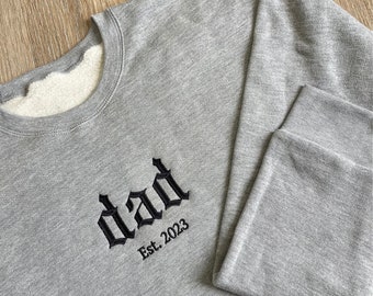 ADULT “DAD” CREWNECK - Embriodered Dad Gift - Custom Personalized Father Sweatshirt - Gift for Dada - Grey Pullover