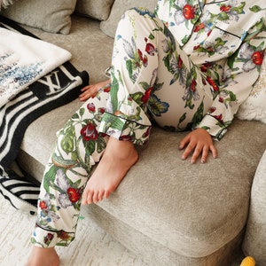 Rainbow Floral Print Pajama Set: Long Sleeve Polyester Sleepwear