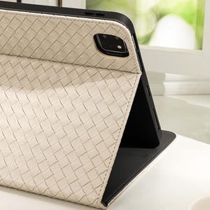 Custodia per iPad in pelle PU intrecciata bianca per Air 13" 11" Air 5 4 3, iPad Pro 11" 13", iPad 10th 10.9" iPad Mini 7 6 5 4 Custodia, portapenne