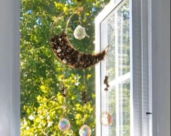 Schützender Traumfänger Mond mit Obsidian, schwarzen Heilsteinen, funkelt wunderschön, Deko, Geschenk Windspiel