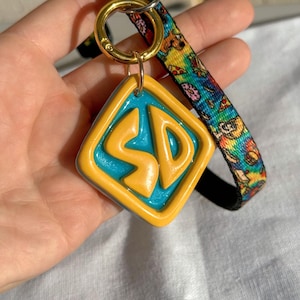 Personalized Pet Tag for Cats and Dogs, Resin Tag, Clay pet ID tag, Handmade, Custom ID Tag, Dog Name Tag, Pet ID tag,scoobydoo, mystery inc