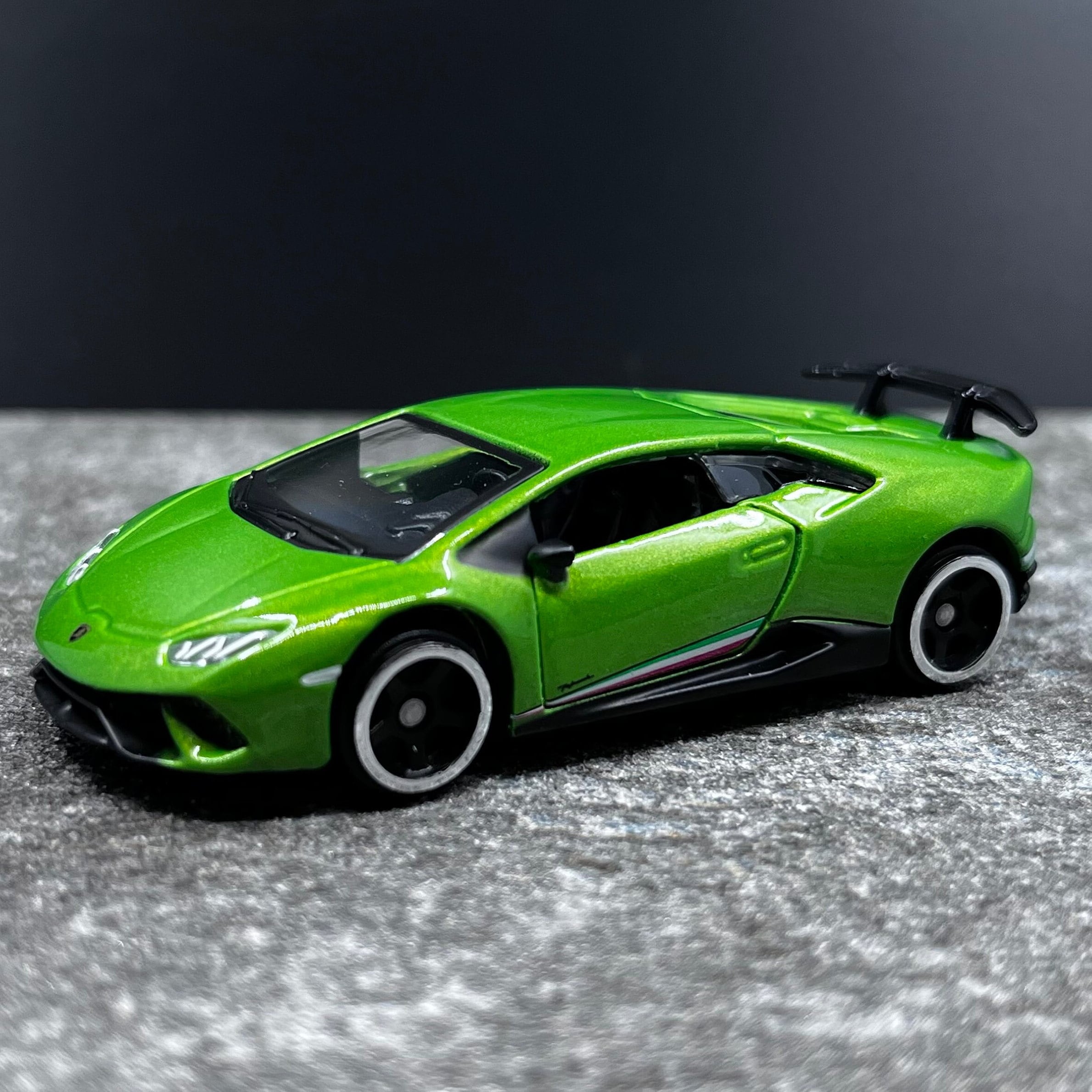 Carrinho Hot Wheels - Lamborghini Essenza SCV12 - Mattel - Verde