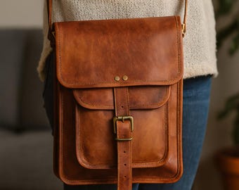 Bolso bandolera de cuero vintage para hombre y mujer, bolso mensajero de cuero de plena flor, bolso de hombro rústico hecho a mano, bolso bandolera de viaje para el día a día.