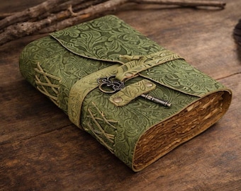 Cuaderno de cuero hecho a mano con flores de jardín verdes, cuaderno con relieve floral y candado, diario de jardín vintage, libro de las sombras, regalo para ella.