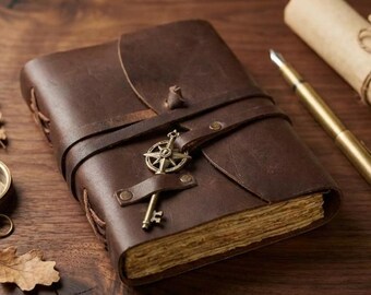 Diario di viaggio in pelle con ciondolo a bussola, diario d'avventura vintage, taccuino in pelle fatto a mano, diario dell'esploratore, album da disegno rustico