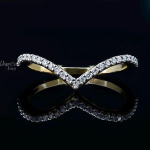 V Shaped Band 1.5mm Moissanite Wedding Band For Women V Shape Ring Chevron Band Curved Wedding Band 14K Solid Gold Ring V Wedding Band