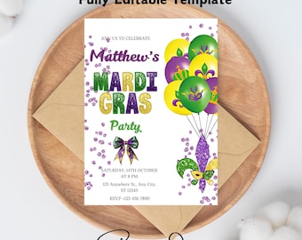 Może przedstawiać: Białe zaproszenie z błyszczącym fioletowym i zielonym tekstem, na którym widnieje napis "Matthew's Mardi Gras Party". Zaproszenie zawiera błyszczący fioletowy i zielony liść lilii z fioletową i zieloną maską. Są fioletowe, zielone i żółte balony z fioletowymi i zielonymi maskami.
