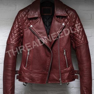 Men&#39;s Burgundy Red Leather Motorcycle Jacket: Diamond Quilted, Vintage Style