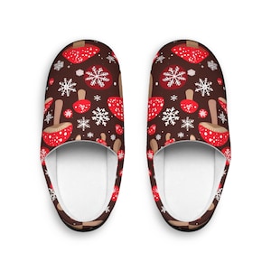 Slippers ForHim RedMushrooms with Snowflakes Cozy Winter Men&#39;s House Shoes Indoor Footwear Home Comfort Holiday GiftIdea ChristmasPresent