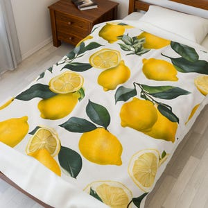 Lemon Toile Plush Blanket Yellow Lemons and Green Leaves on White Soft Cozy Citrus Decor for Bedroom Living Room Kitchen Space Summer Gift