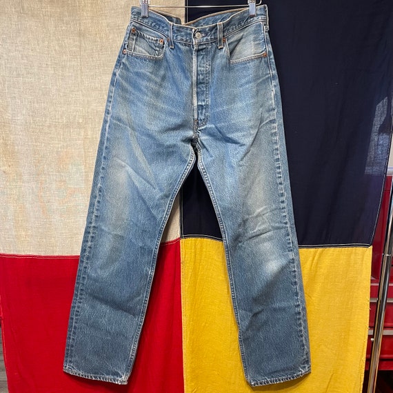 90s Levi's 501xx Denim Jeans Measured 33W 1996 - image 1