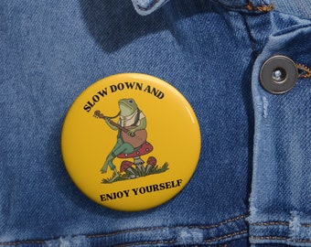 Frog And Toad Button, Happy Toad Pin, Cottagecore Frog Button, Cute Toad,Singing Frog Pin,Kawaii Frog, Mushroom Frog Pins, Frog Gifts