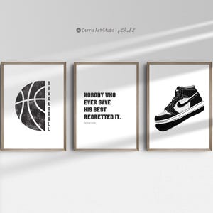 Poster di basket per ragazzi, stampabile, con citazione sportiva ispiratrice, per dormitori di adolescenti, arte murale digitale in bianco e nero.