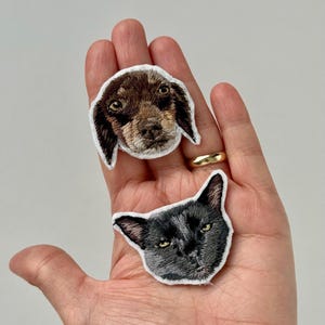 Aangepaste geborduurde hondpatch: gepersonaliseerd huisdierportret, opstrijkbaar of vastgenaaid