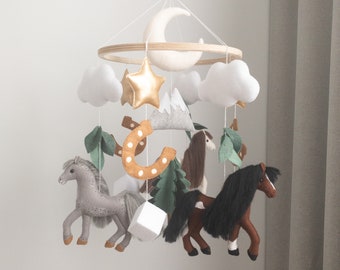Pferde Baby Mobile Pferd Kinderzimmer Dekor Krippe Filz Mobile Wilde Pferde hängen kinderzimmer mobil Benutzerdefinierte Babyshower Geschenk personalisierte neues Baby Geschenk