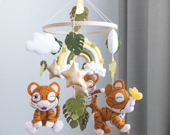 Tiger baby mobile Neutral animal Africa safari crib mobile Jungel nursery decor Tropical baby shower gift Monstera leaf Boy Girl Baby Mobile