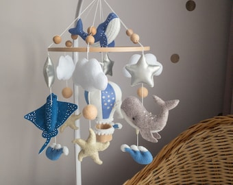 Móvil de ballena para bebé, decoración oceánica para habitación infantil, móvil náutico de fieltro