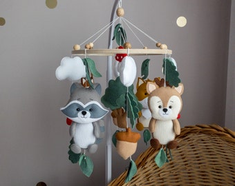 Woodland baby mobile, Forest animals crib mobile, Woodland nursery mobile, Gender neutral mobile, Deer and Raccoon mobile, Forest nursery