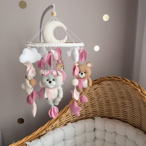 Animals baby mobile girl Baby mobile pink Felt crib baby mobile Air balloon nursery decor Cat, fox, bear, bunny nursery decor