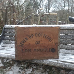 Antique & primitive wooden 7UP soda box- Seven Up Bottling co. of Los Angeles  CA- old soda advertising on a wooden box- farmhouse decor