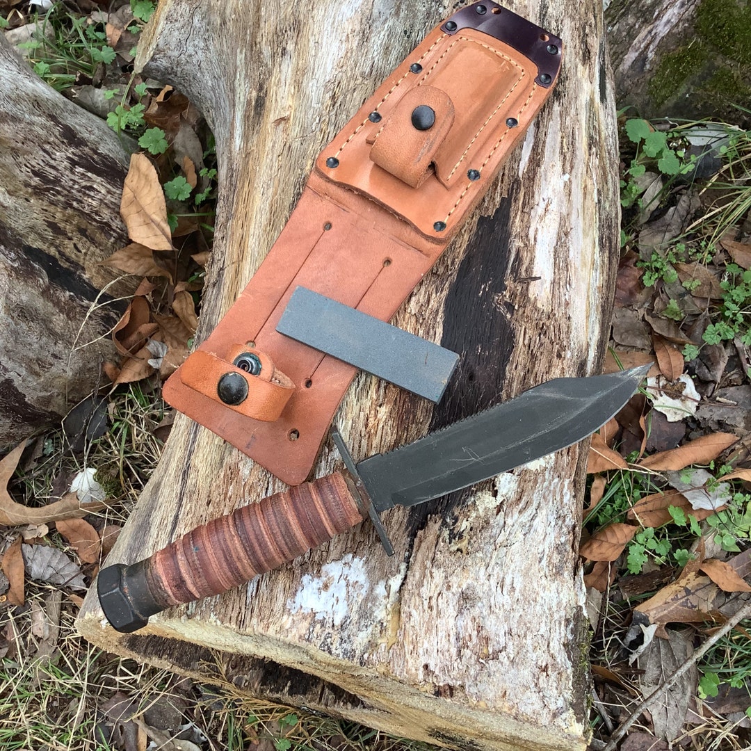 Made in USA Camillus Cutlery Co. 1984 Survival Knife With Sheath and