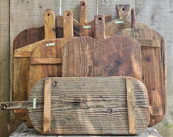 ¡Tamaño mediano! - ¡Muy rústico! Tablas de cortar/embutir primitivas hechas a mano con un estilo vintage y antiguo, elaboradas con madera antigua reciclada.