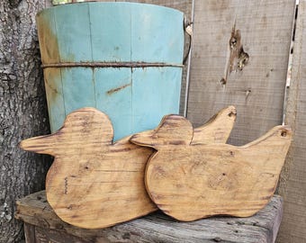 DUCKS! Set of 2! Primitive & Rustic small sized duck cutting/charcuterie boards w/ a vintage/antique look- made w/ reclaimed barnwood