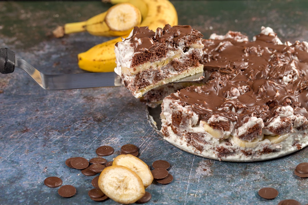 RECIPE for Curly Ivan Cake With Bananas | Digital Recipe | Christmas ...