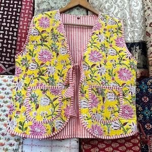 Cotton Quilted Waistcoat Boho Style Vest Jacket, Sleeveless Cotton Patchwork Jacket, Reversible Block-Printed Quilted Waist Coat Jacket