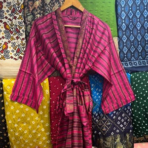 Frauen Reine Seide Kimono / Seidige Kimono Ärmel Lange Robe / Flitterwochen Lounge Wear / Unisex Boho Spa Robe / Luxus Hochzeit Robe / Sommer Strandkleid