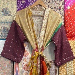 Kimono für Damen aus reiner Seide mit Gürtel, Boho Kimono-Jacke, Luxus-Resort tragen Flitterwochen Geschenk, Luxus-Weihnachtsgeschenk für Frau / Freundin / Mutter