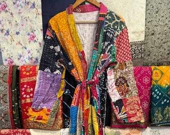 Kantha Quilted Kimono: Handgenähtes Baumwoll-Patchwork, Wenderobe